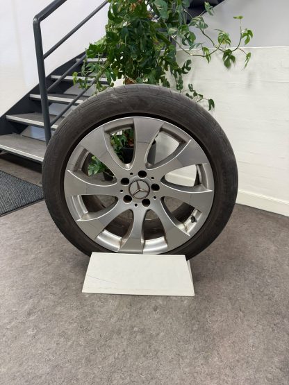 Brugte 18" Alufælge til 219 CLS (KUN AFHENTNING) - Image 3