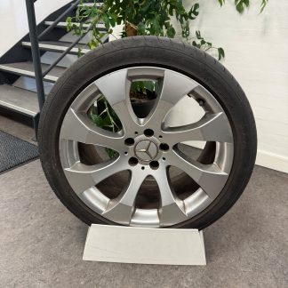 Brugte 18" Alufælge til 219 CLS (KUN AFHENTNING)