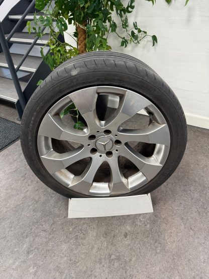 Brugte 18" Alufælge til 219 CLS (KUN AFHENTNING) - Image 4
