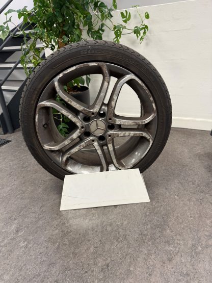 Brugte 18" sommerhjul til E-klasse 207 cabriolet/coupe med brede baghjul 2010-2017 (KUN AFHENTNING) - Image 4