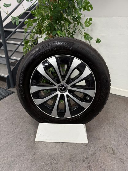 Brugte 17" Vinterhjul til E-Klasse 214 (KUN AFHENTNING)