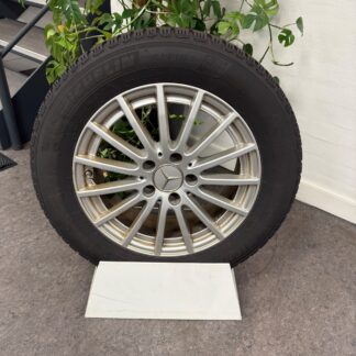 Brugte 16" Vinterhjul til C-Klasse 205 (KUN AFHENTNING)