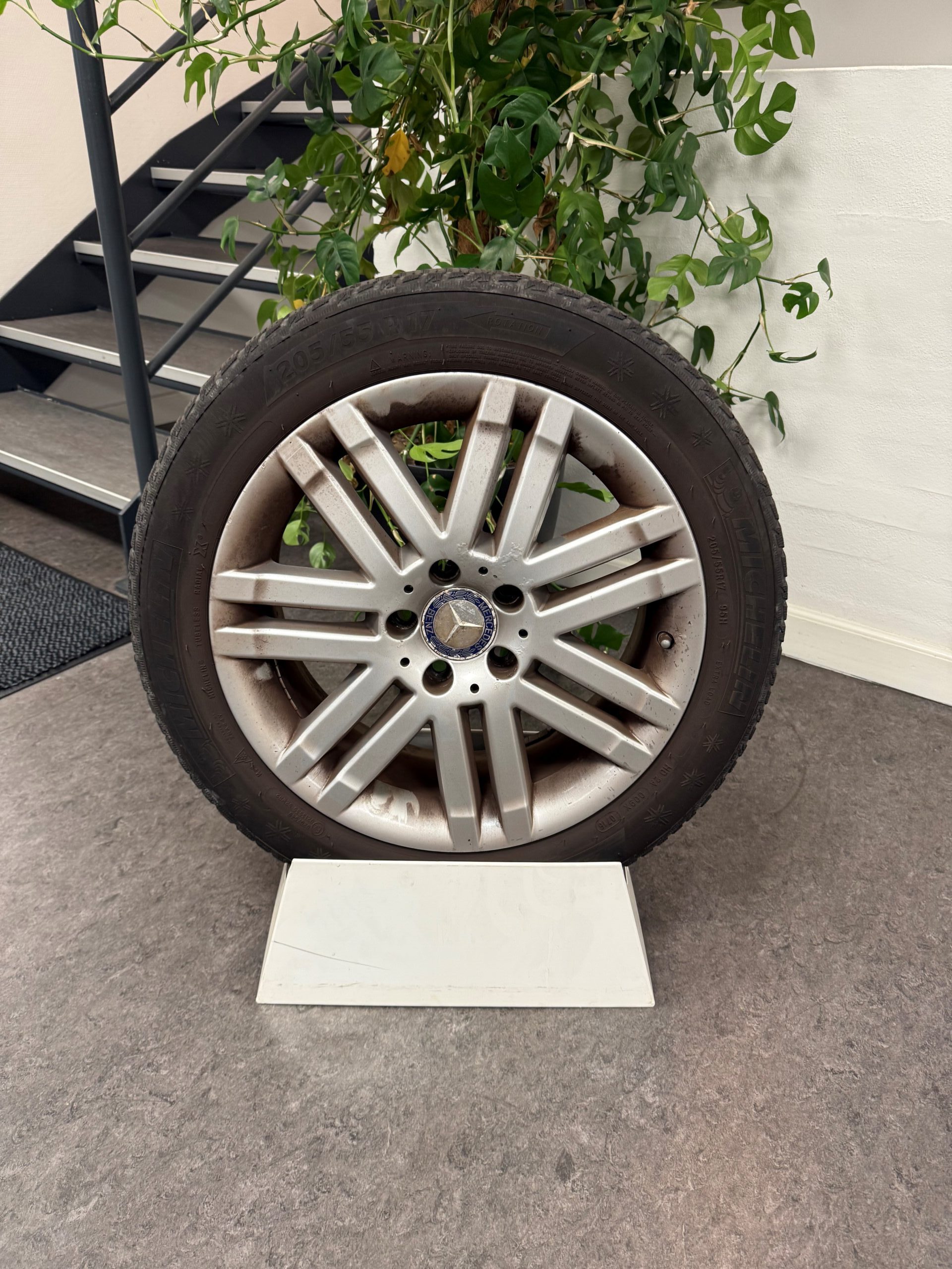 Brugte 17" Vinterhjul til C-Klasse 204 (KUN AFHENTNING) - Billede 3