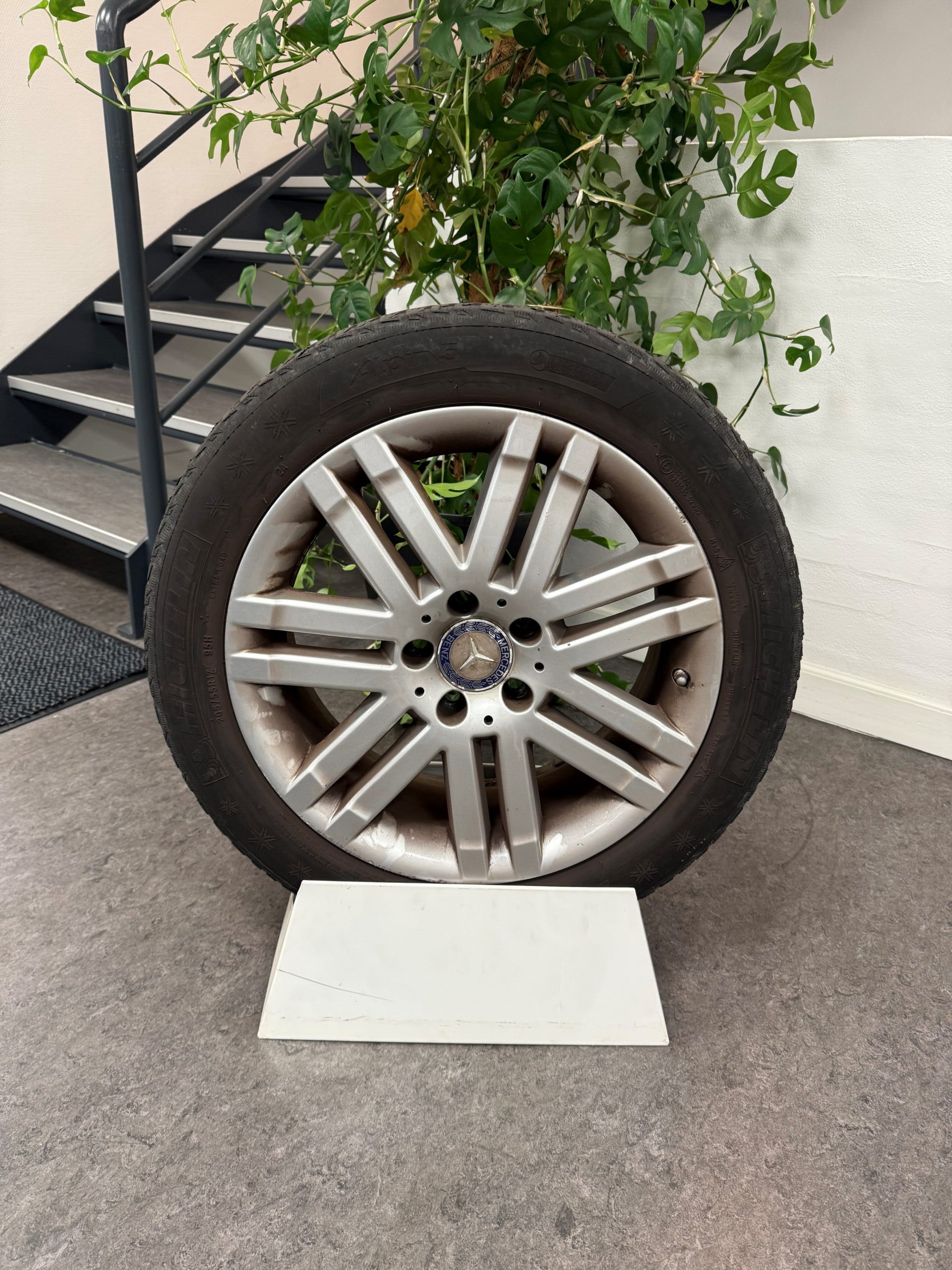 Brugte 17" Vinterhjul til C-Klasse 204 (KUN AFHENTNING)