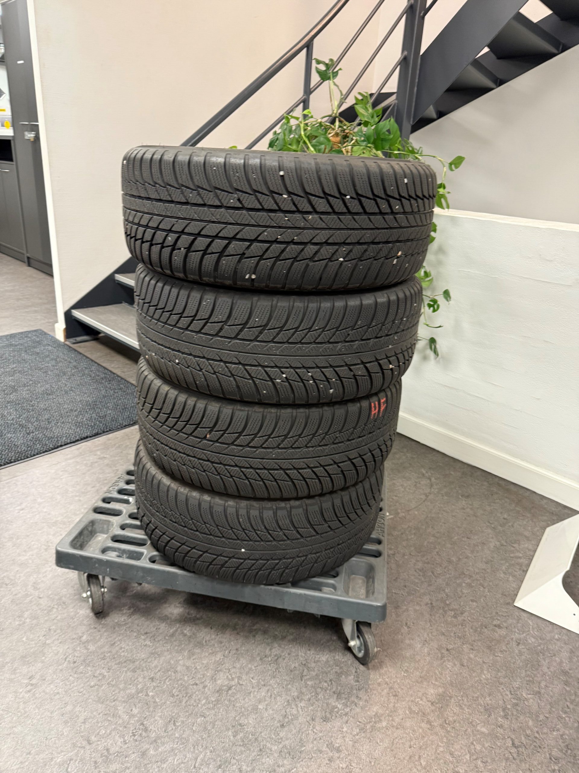 Brugte 18" Vinterhjul til A,B-Klasse og CLA 177,118,247 (KUN AFHENTNING) - Billede 5