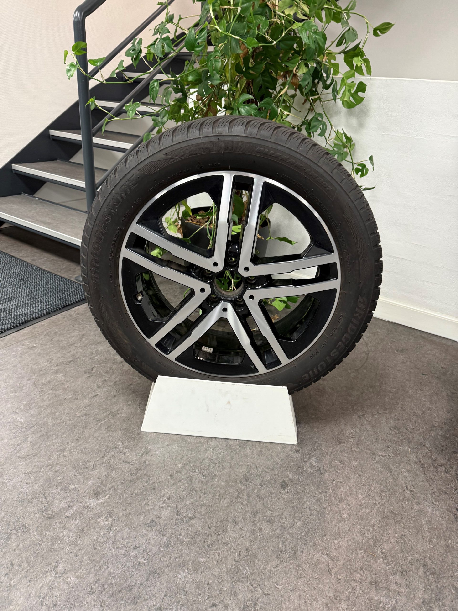 Brugte 19" Vinterhjul til GLA + GLB (KUN AFHENTNING) - Billede 4