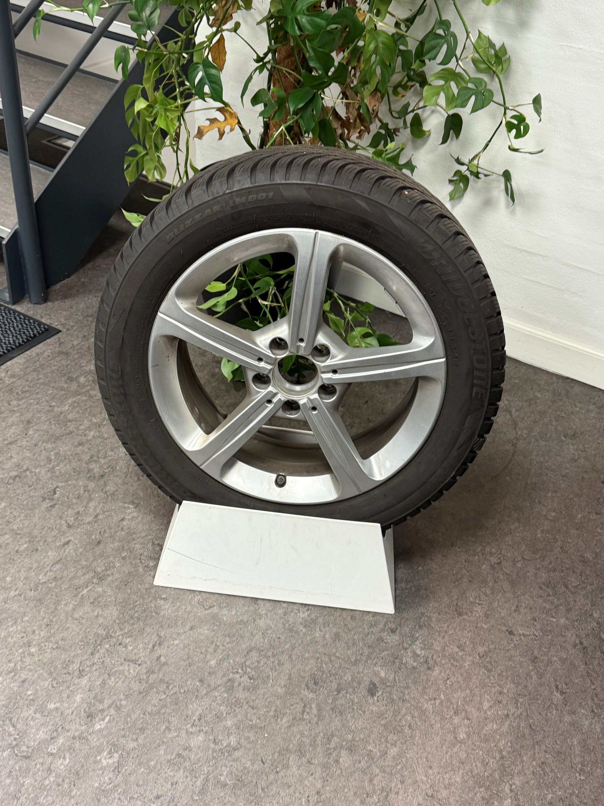 Brugte 17" Vinterhjul til A+B-Klasse og CLA 118+177+247 (KUN AFHENTNING) - Billede 3