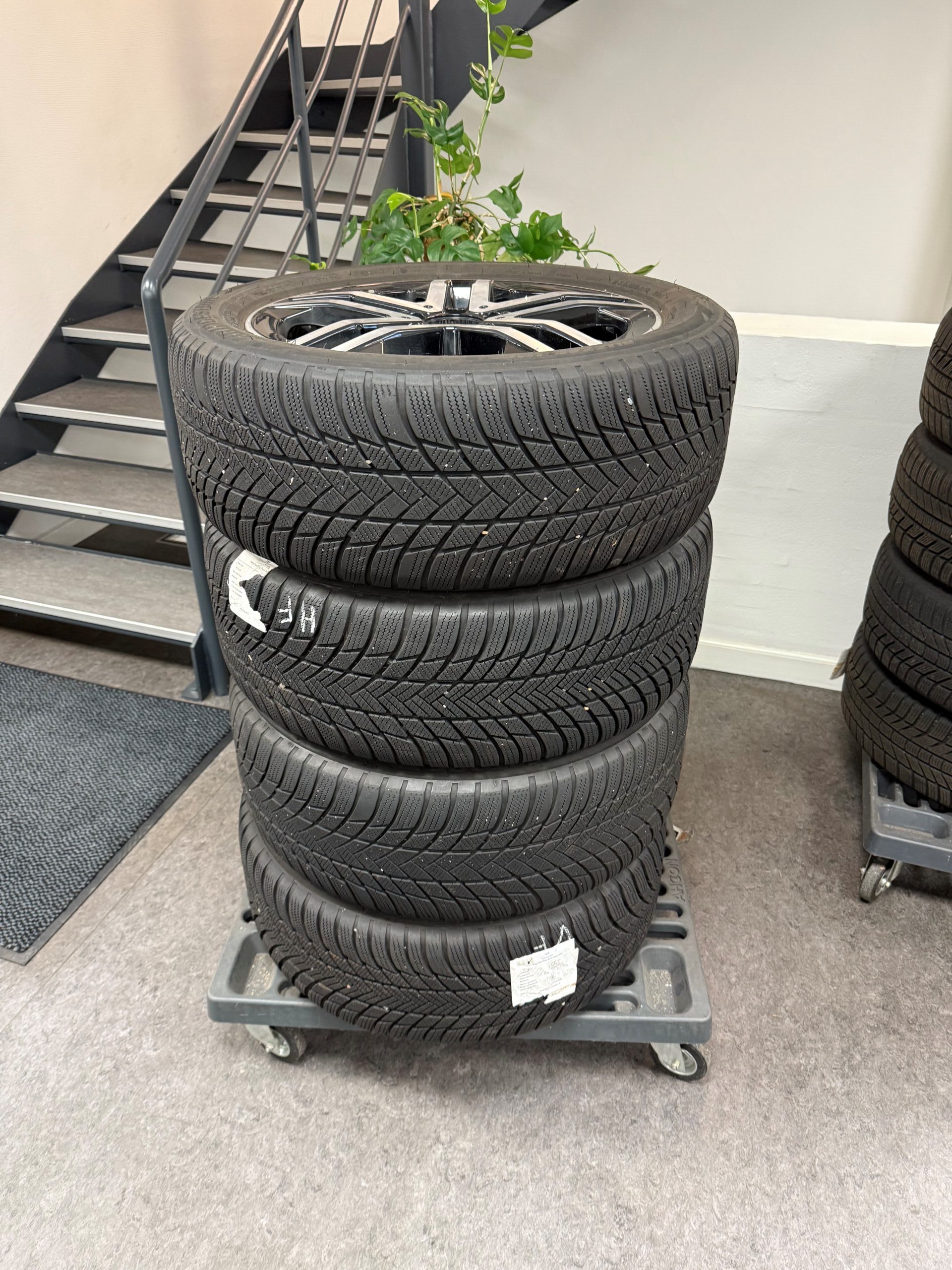 Brugte 19" Vinterhjul til GLA + GLB (KUN AFHENTNING) - Billede 5