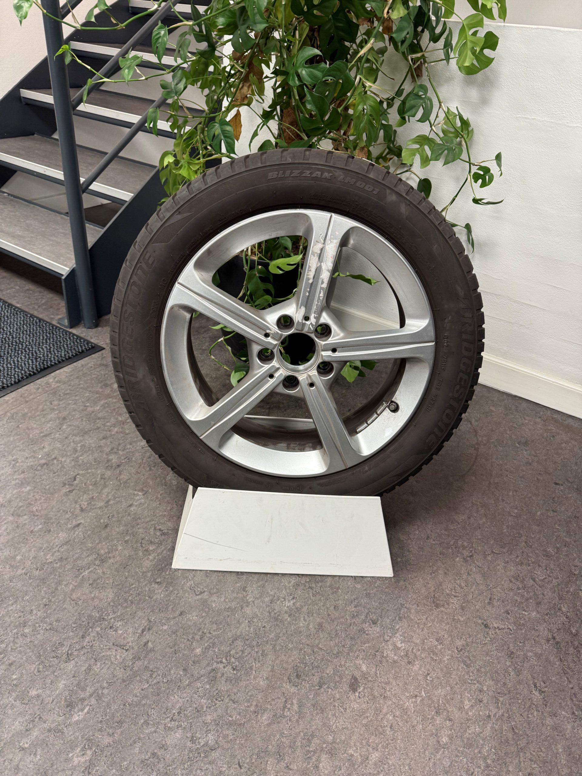 Brugte 17" Vinterhjul til A+B-Klasse og CLA 118+177+247 (KUN AFHENTNING) - Billede 2